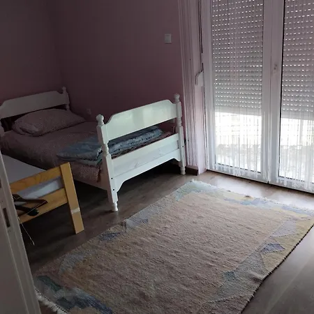 Mona Liza Apartment